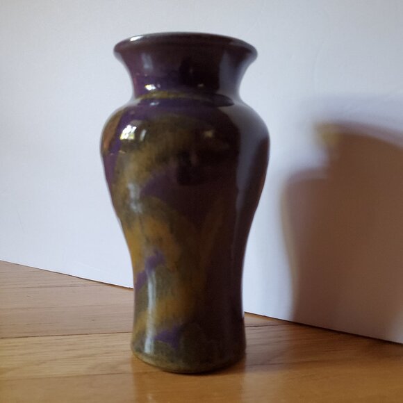 Purple and Yellow Pottery Vase signed St. Myers 2006 - Picture 11 of 11